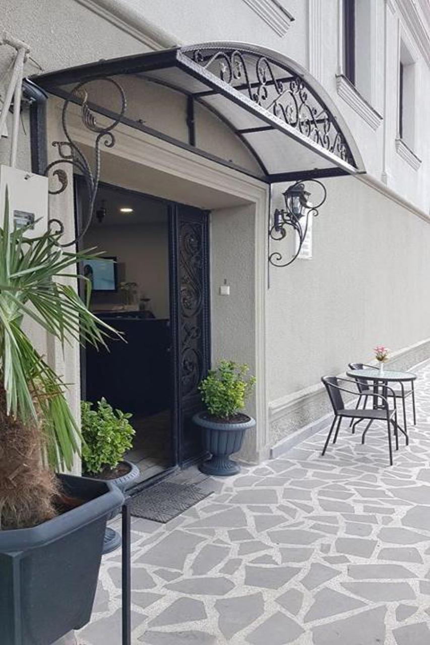 Classic Hotel Тбилиси Экстерьер фото