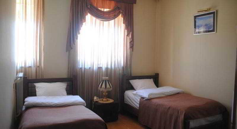 Classic Hotel Тбилиси Экстерьер фото